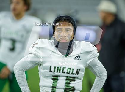 Thumbnail 2 in Carlsbad vs. Lincoln (CIF SDS Open Division Championship) photogallery.