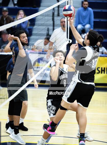 Thumbnail 1 in Vaughn vs Roosevelt (CIF LACS Division III Final) photogallery.