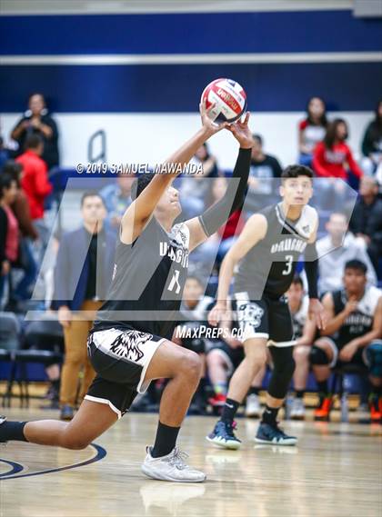 Thumbnail 2 in Vaughn vs Roosevelt (CIF LACS Division III Final) photogallery.