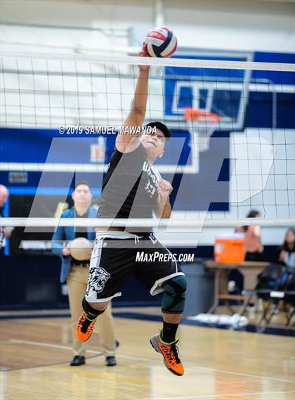 Thumbnail 2 in Vaughn vs Roosevelt (CIF LACS Division III Final) photogallery.