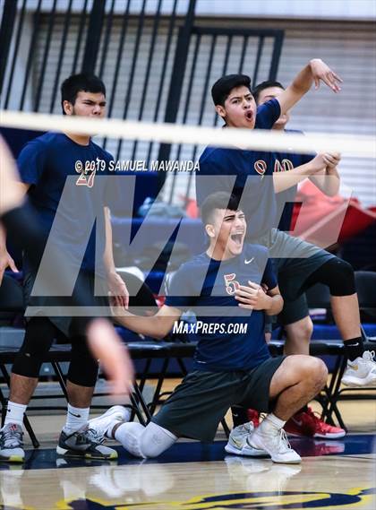 Thumbnail 1 in Vaughn vs Roosevelt (CIF LACS Division III Final) photogallery.