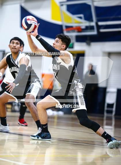 Thumbnail 3 in Vaughn vs Roosevelt (CIF LACS Division III Final) photogallery.