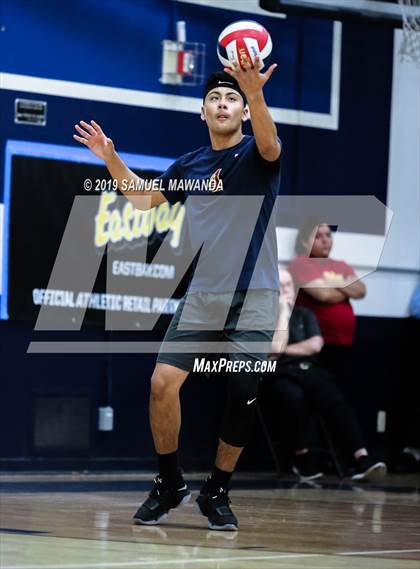 Thumbnail 1 in Vaughn vs Roosevelt (CIF LACS Division III Final) photogallery.