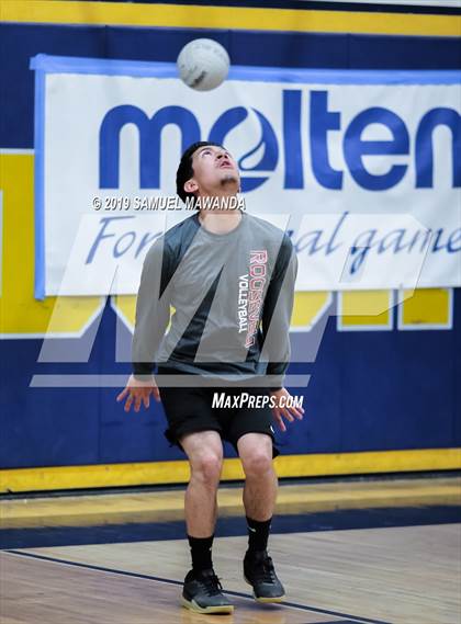 Thumbnail 3 in Vaughn vs Roosevelt (CIF LACS Division III Final) photogallery.