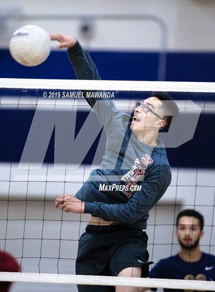 Thumbnail 2 in Vaughn vs Roosevelt (CIF LACS Division III Final) photogallery.