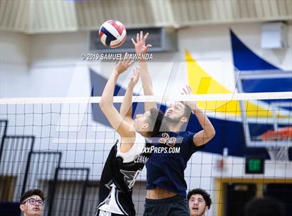 Thumbnail 2 in Vaughn vs Roosevelt (CIF LACS Division III Final) photogallery.