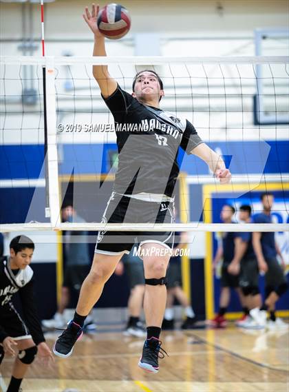 Thumbnail 3 in Vaughn vs Roosevelt (CIF LACS Division III Final) photogallery.