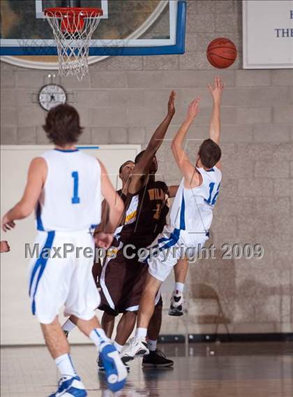 Thumbnail 3 in El Camino @ Rancho Bernardo photogallery.