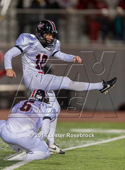 Thumbnail 1 in Judson vs. Churchill 6A Bi-District photogallery.
