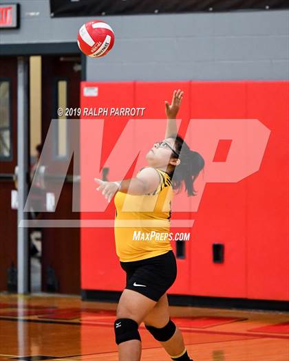 Thumbnail 3 in Alief Hastings vs. Fort Bend Travis photogallery.