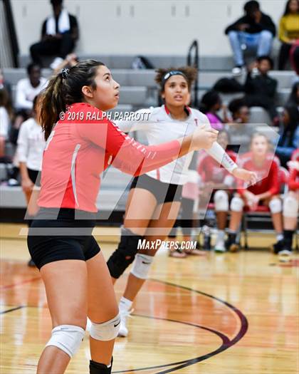 Thumbnail 2 in Alief Hastings vs. Fort Bend Travis photogallery.