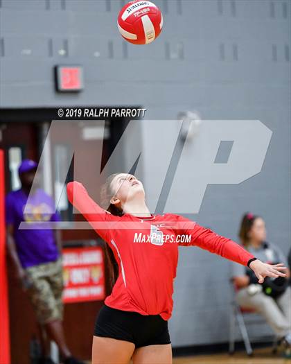 Thumbnail 2 in Alief Hastings vs. Fort Bend Travis photogallery.