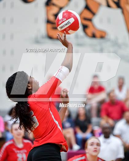 Thumbnail 3 in Alief Hastings vs. Fort Bend Travis photogallery.