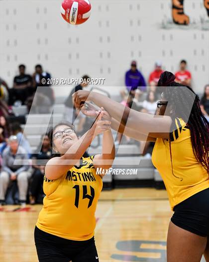Thumbnail 1 in Alief Hastings vs. Fort Bend Travis photogallery.