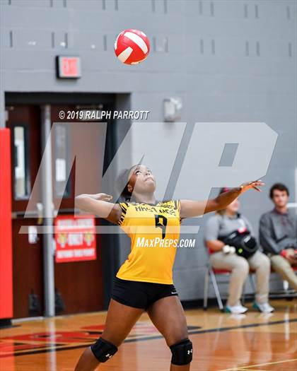 Thumbnail 3 in Alief Hastings vs. Fort Bend Travis photogallery.
