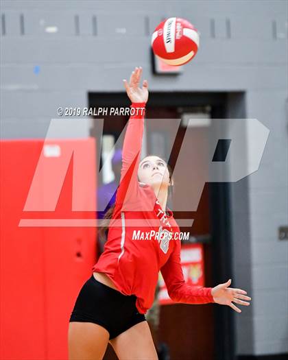 Thumbnail 3 in Alief Hastings vs. Fort Bend Travis photogallery.
