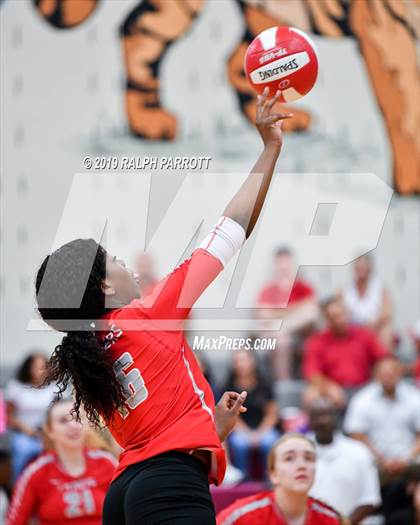 Thumbnail 2 in Alief Hastings vs. Fort Bend Travis photogallery.