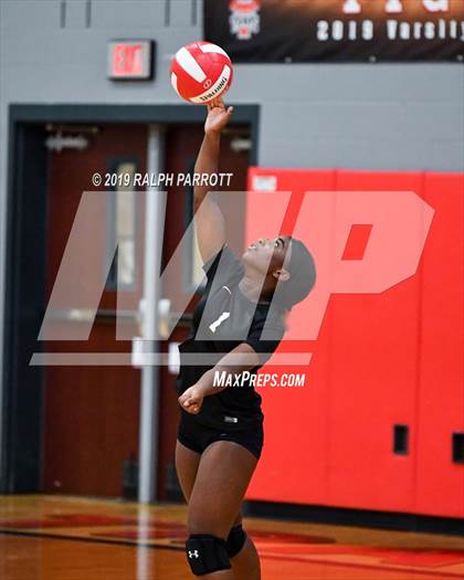 Thumbnail 2 in Alief Hastings vs. Fort Bend Travis photogallery.