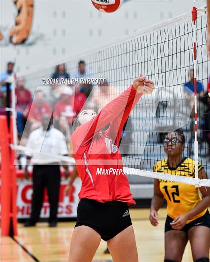 Thumbnail 3 in Alief Hastings vs. Fort Bend Travis photogallery.