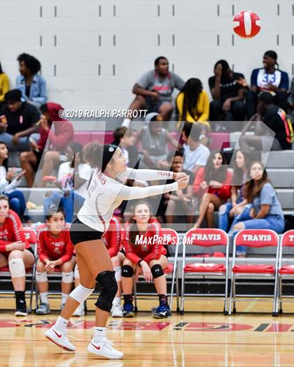 Thumbnail 1 in Alief Hastings vs. Fort Bend Travis photogallery.