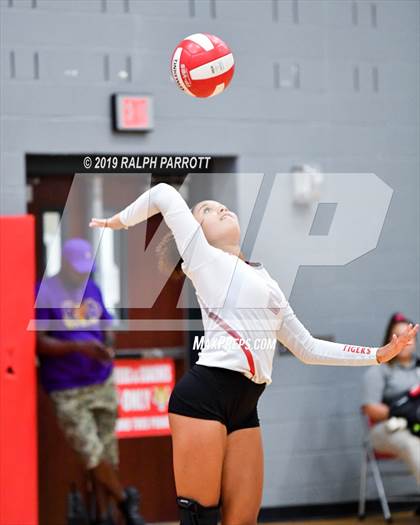 Thumbnail 1 in Alief Hastings vs. Fort Bend Travis photogallery.
