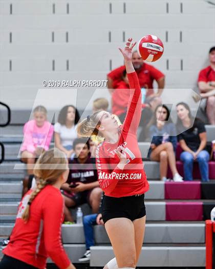 Thumbnail 2 in Alief Hastings vs. Fort Bend Travis photogallery.