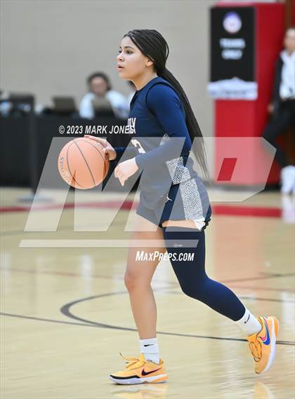Thumbnail 1 in Perry vs. Millennium (Hoophall West Invitational) photogallery.