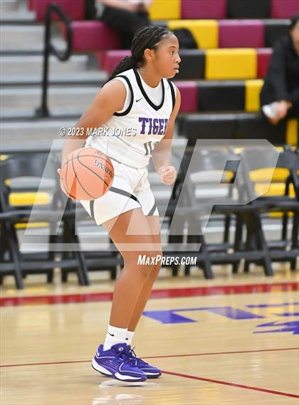 Thumbnail 2 in Perry vs. Millennium (Hoophall West Invitational) photogallery.