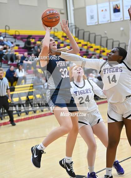 Thumbnail 2 in Perry vs. Millennium (Hoophall West Invitational) photogallery.