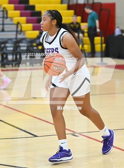 Thumbnail 3 in Perry vs. Millennium (Hoophall West Invitational) photogallery.