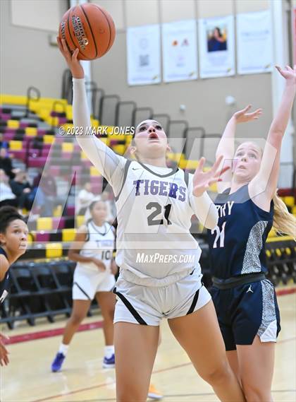 Thumbnail 2 in Perry vs. Millennium (Hoophall West Invitational) photogallery.