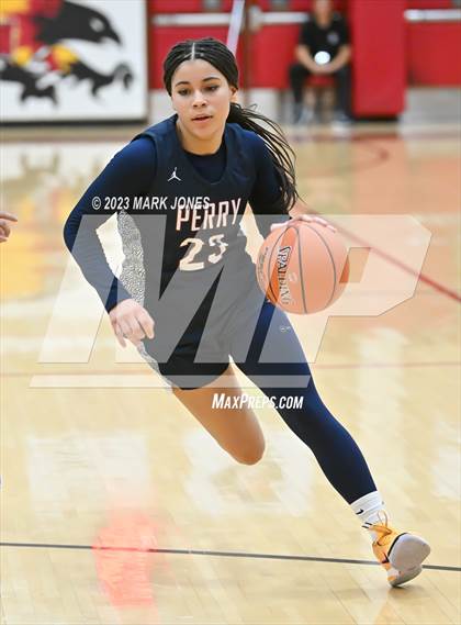 Thumbnail 1 in Perry vs. Millennium (Hoophall West Invitational) photogallery.