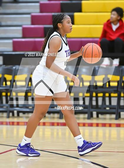 Thumbnail 3 in Perry vs. Millennium (Hoophall West Invitational) photogallery.