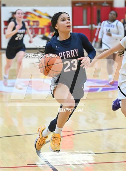 Thumbnail 3 in Perry vs. Millennium (Hoophall West Invitational) photogallery.
