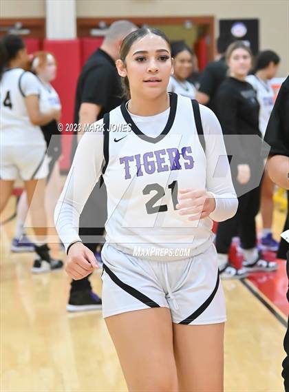 Thumbnail 1 in Perry vs. Millennium (Hoophall West Invitational) photogallery.