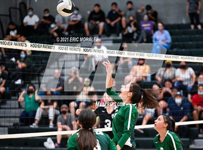 Thumbnail 3 in Reedley @ Hoover photogallery.
