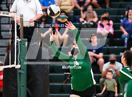 Thumbnail 2 in Reedley @ Hoover photogallery.