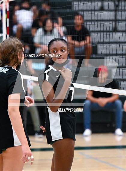 Thumbnail 2 in Reedley @ Hoover photogallery.