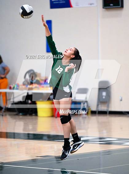 Thumbnail 1 in Reedley @ Hoover photogallery.