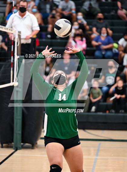 Thumbnail 1 in Reedley @ Hoover photogallery.