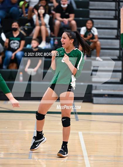 Thumbnail 3 in Reedley @ Hoover photogallery.