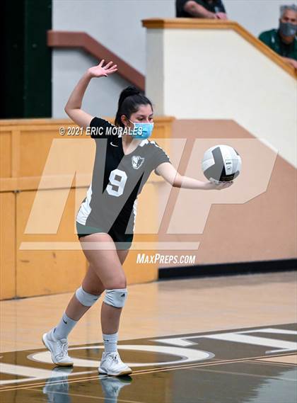 Thumbnail 2 in Reedley @ Hoover photogallery.