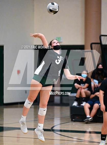 Thumbnail 1 in Reedley @ Hoover photogallery.