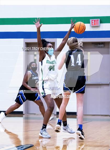 Thumbnail 3 in Parkwood @ Weddington photogallery.