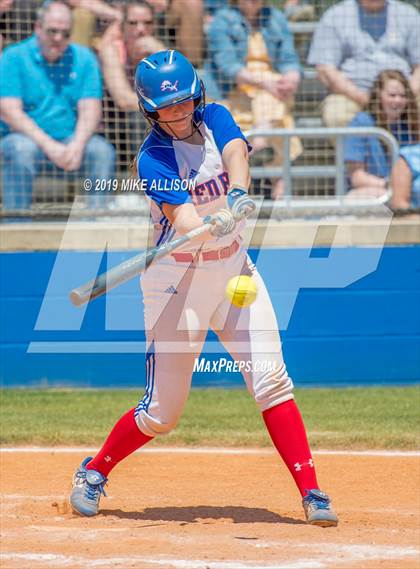 Thumbnail 2 in Red Bank vs Sale Creek photogallery.