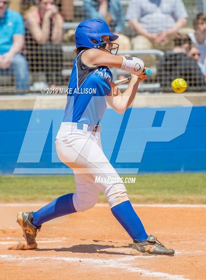 Thumbnail 2 in Red Bank vs Sale Creek photogallery.