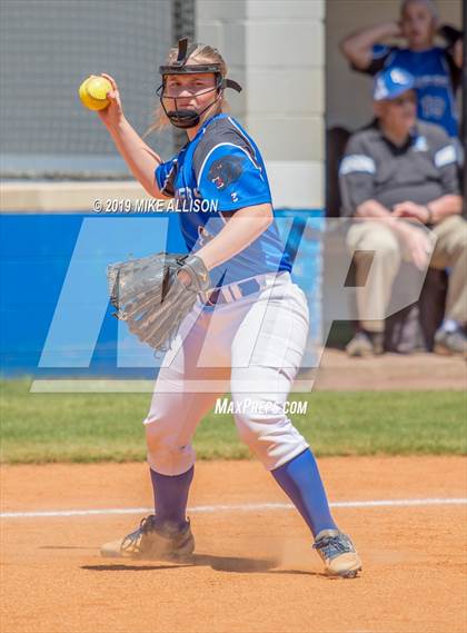Thumbnail 1 in Red Bank vs Sale Creek photogallery.
