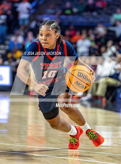 Thumbnail 3 in Terry Sanford @ West Rowan (NCHSAA 3A Final) photogallery.