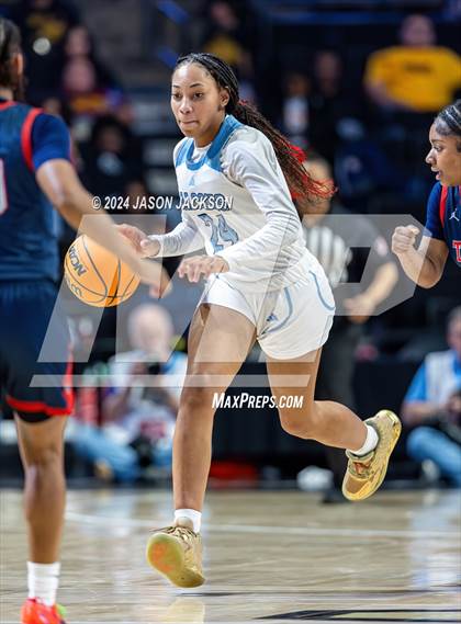 Thumbnail 3 in Terry Sanford @ West Rowan (NCHSAA 3A Final) photogallery.