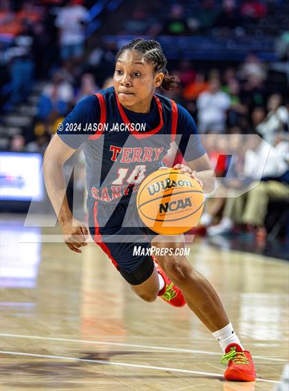 Thumbnail 1 in Terry Sanford @ West Rowan (NCHSAA 3A Final) photogallery.